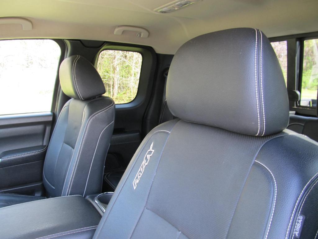 2018 Nissan Titan PRO-4x photo