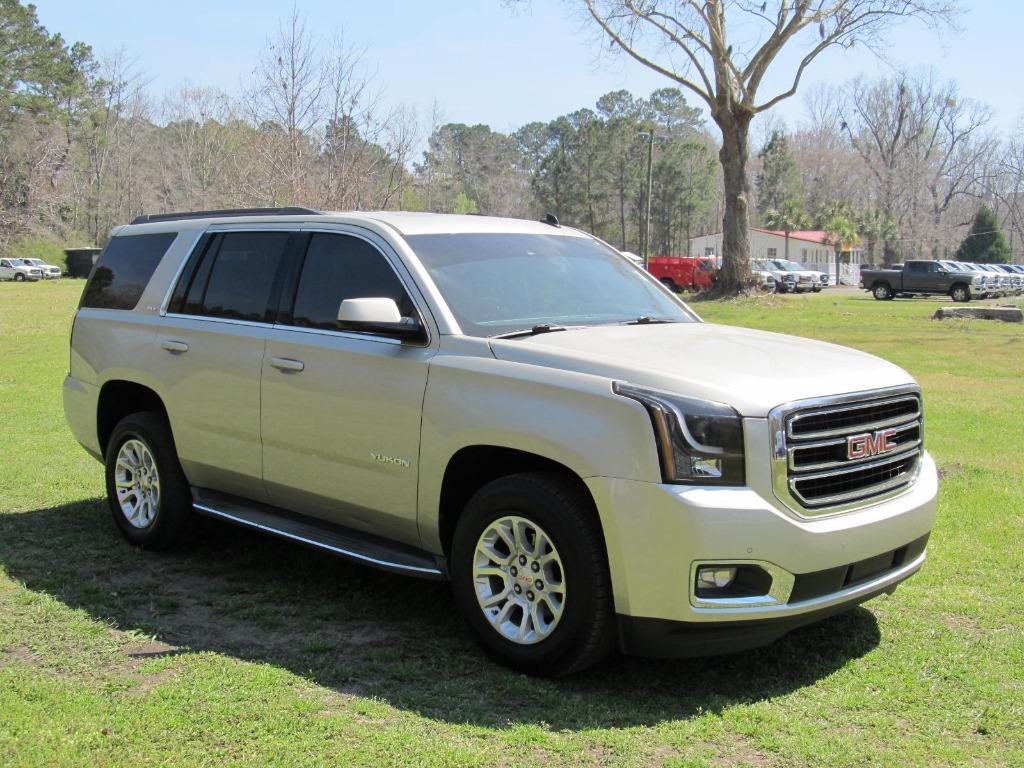 2015 GMC Yukon SLT photo