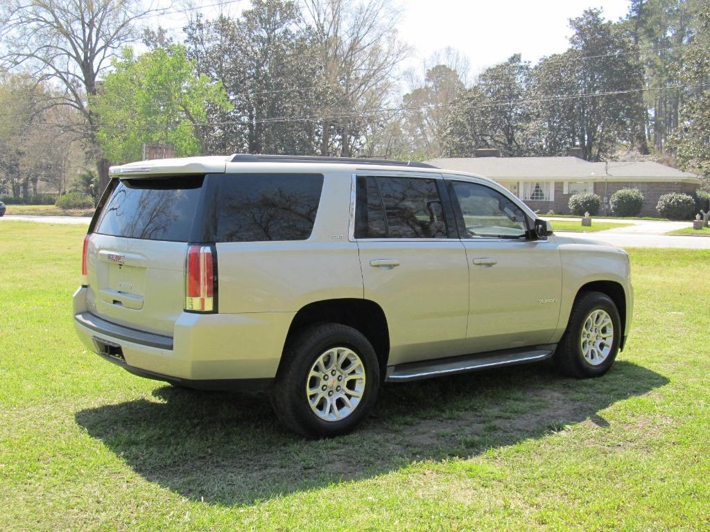 2015 GMC Yukon SLT photo