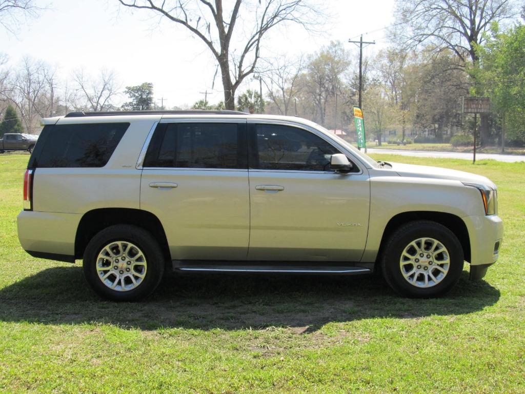 2015 GMC Yukon SLT photo