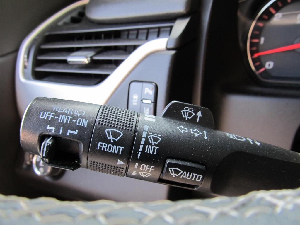 2015 GMC Yukon SLT photo