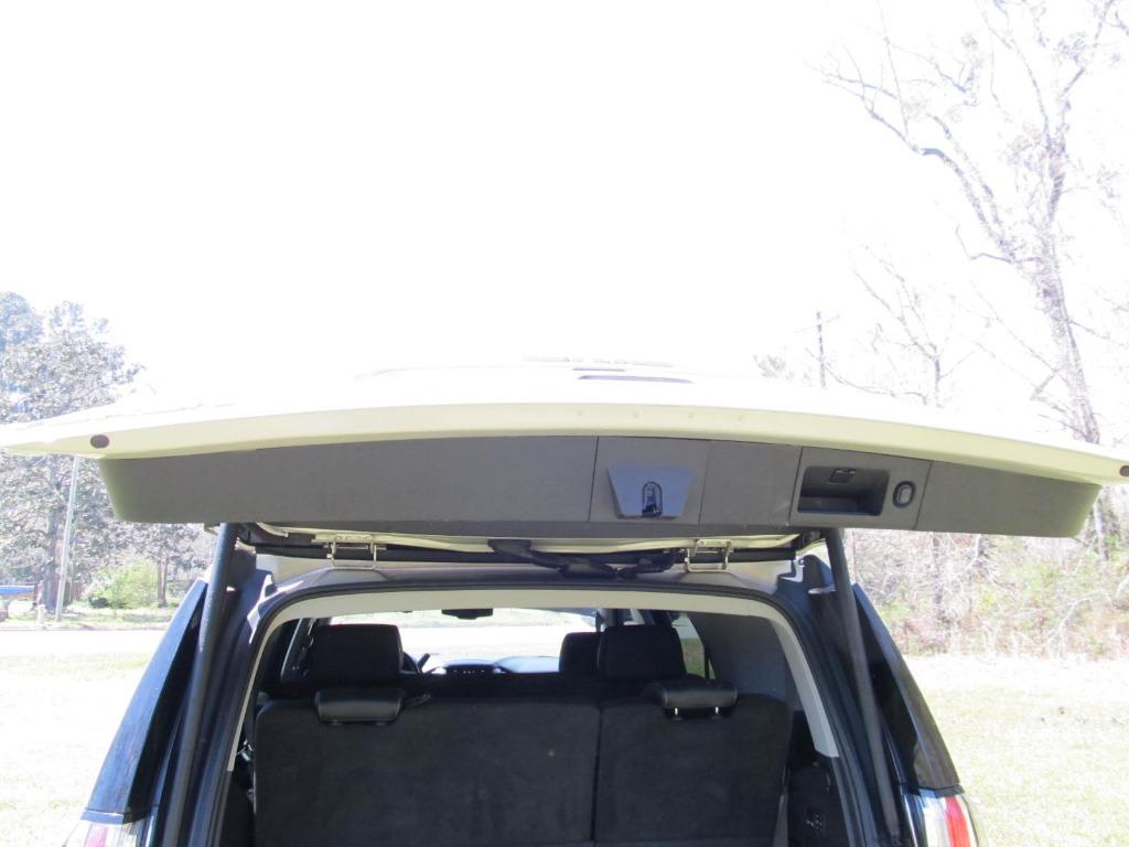 2015 GMC Yukon SLT photo
