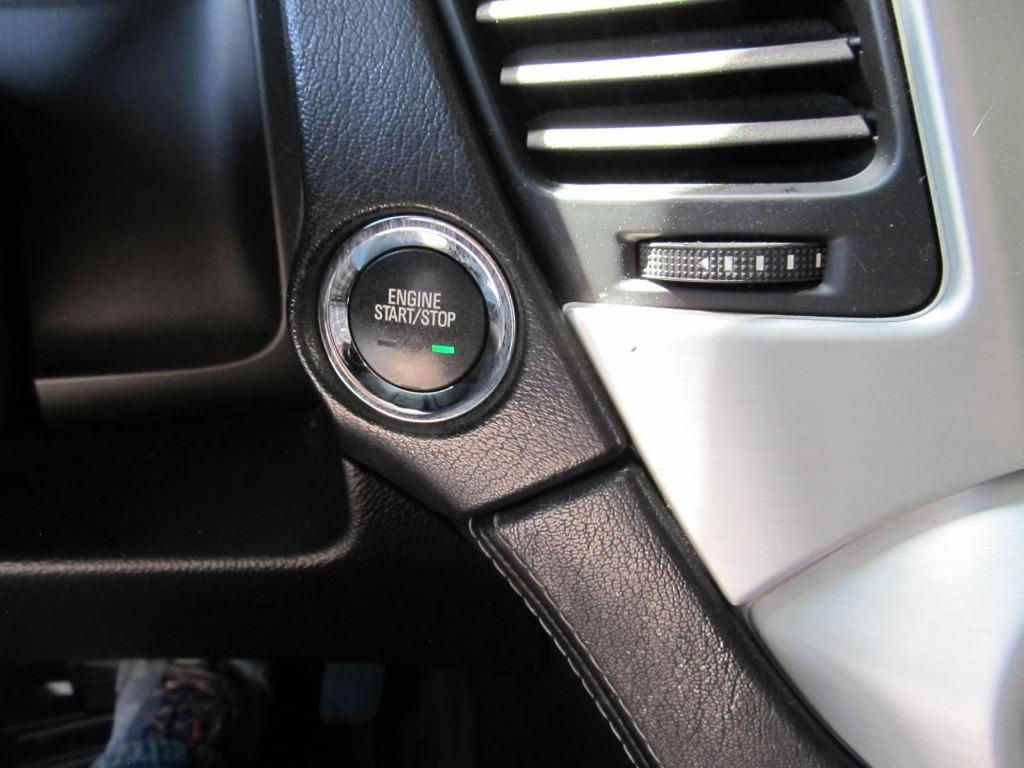 2015 GMC Yukon SLT photo