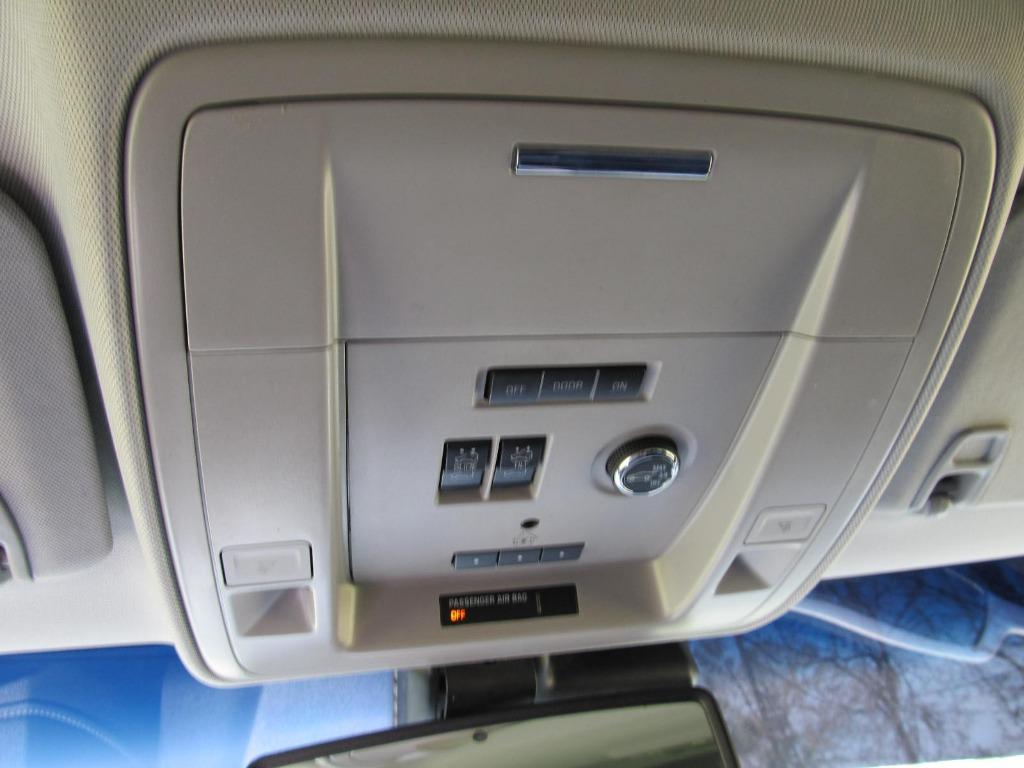 2015 GMC Yukon SLT photo