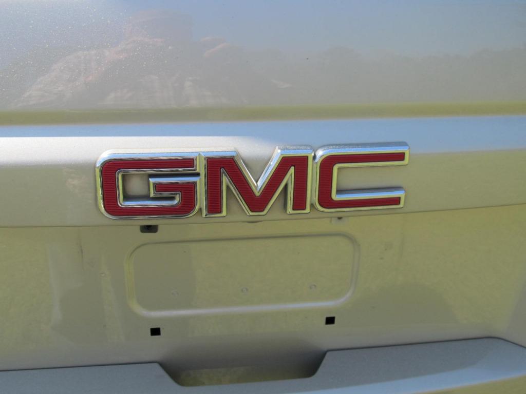 2015 GMC Yukon SLT photo