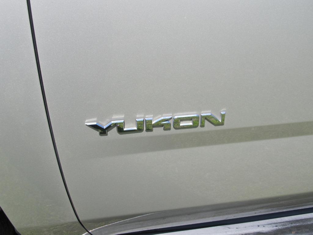 2015 GMC Yukon SLT photo