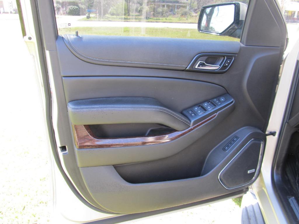 2015 GMC Yukon SLT photo