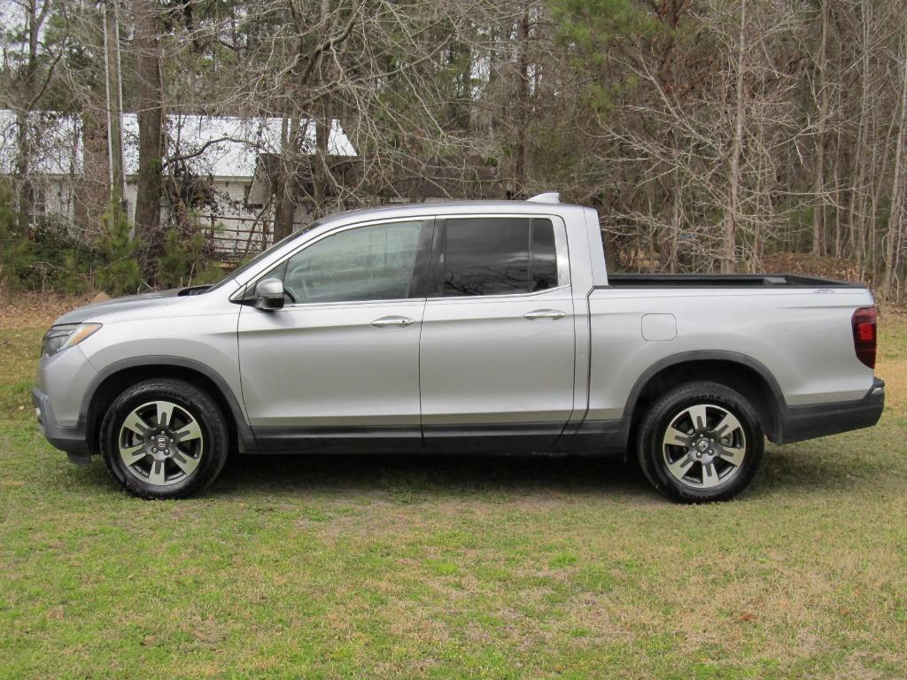 2017 Honda Ridgeline RTL-E photo