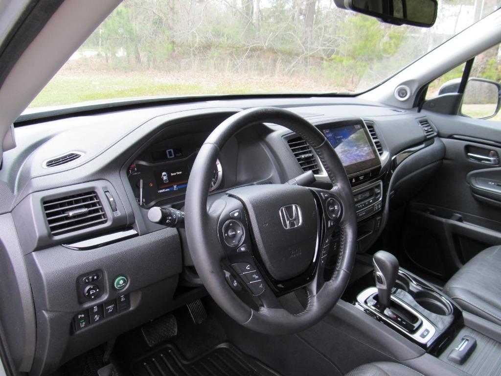 2017 Honda Ridgeline RTL-E photo