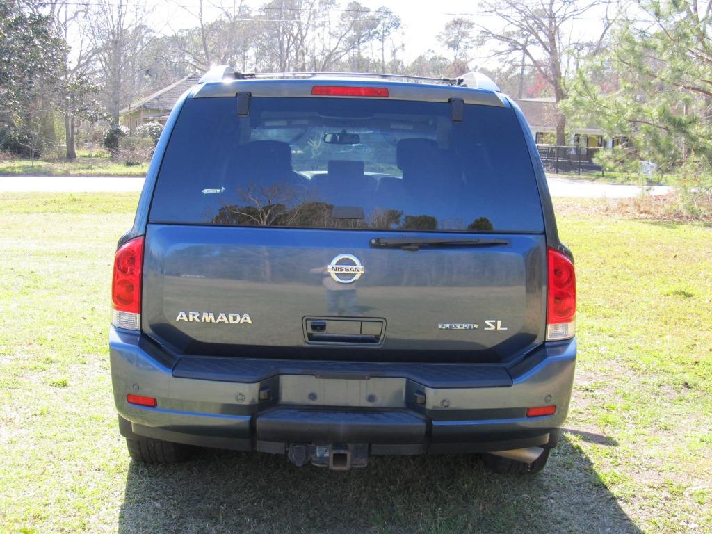 2013 Nissan Armada SV photo