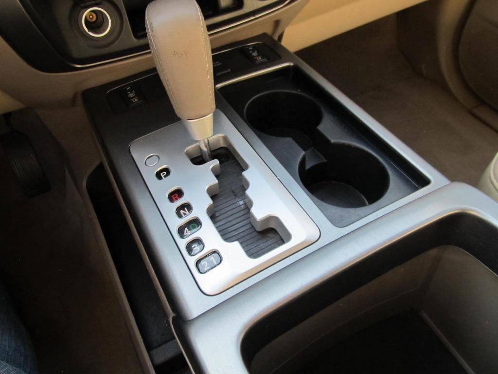 2013 Nissan Armada SV photo