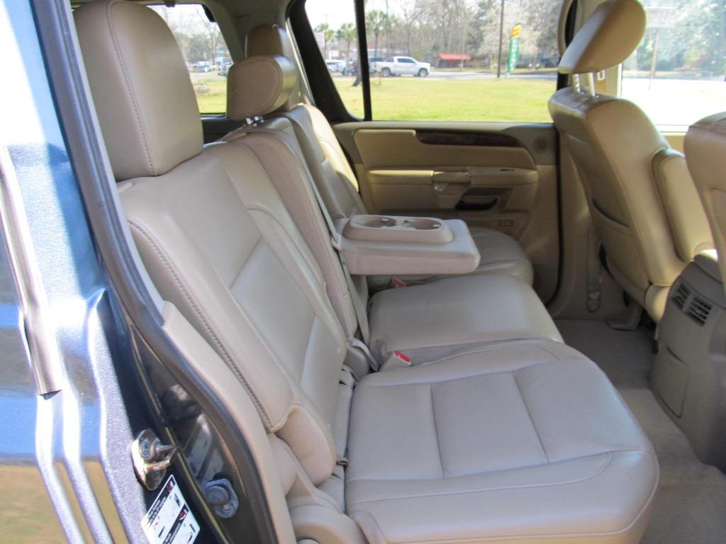 2013 Nissan Armada SV photo