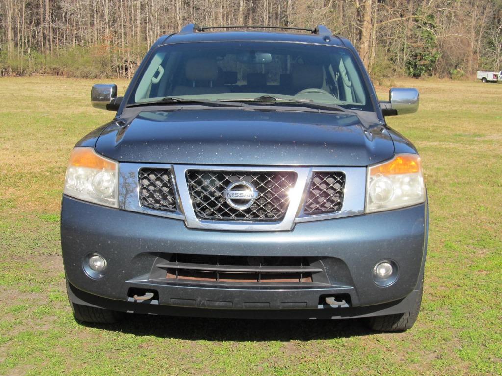 2013 Nissan Armada SV photo