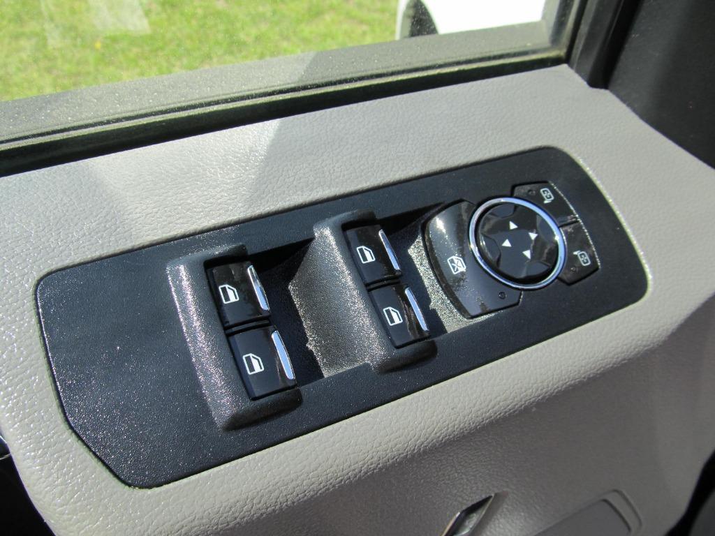 2016 Ford F150 XLT photo