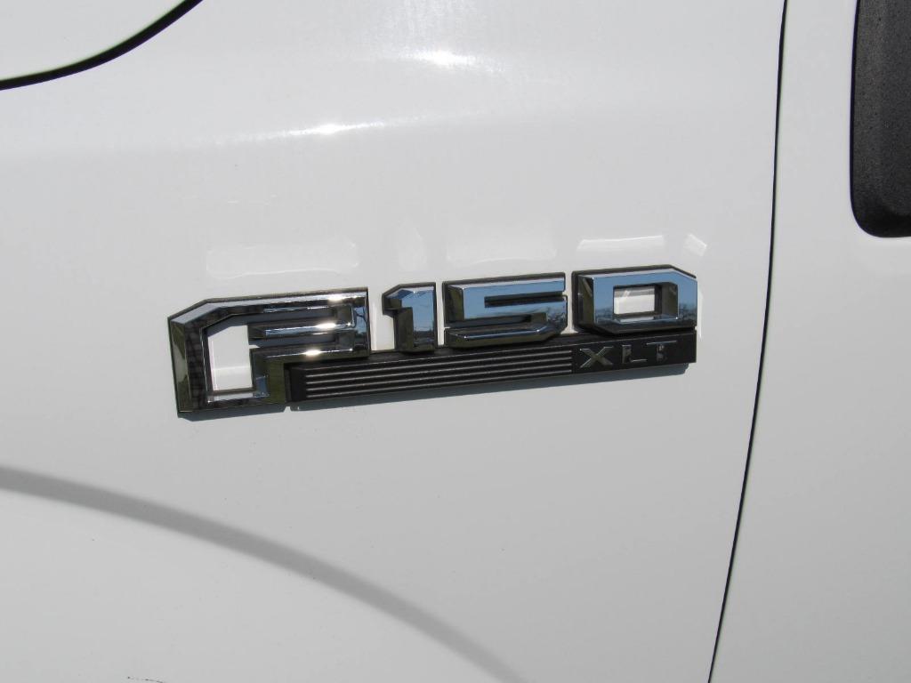 2016 Ford F150 XLT photo