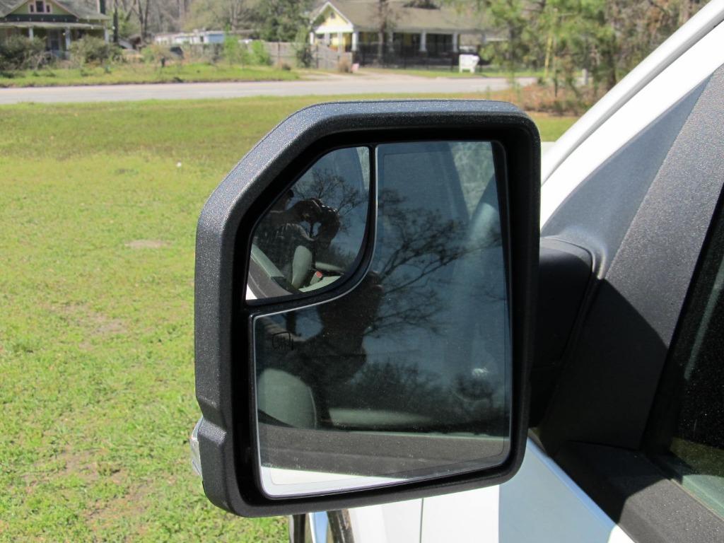 2016 Ford F150 XLT photo