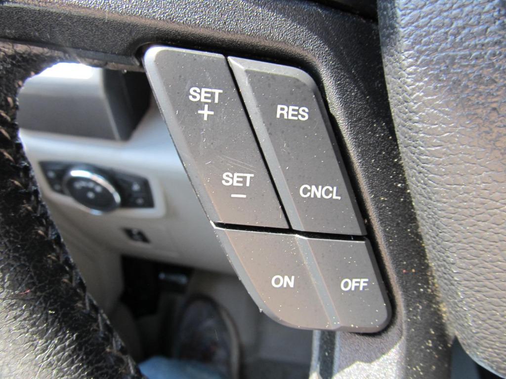 2016 Ford F150 XLT photo