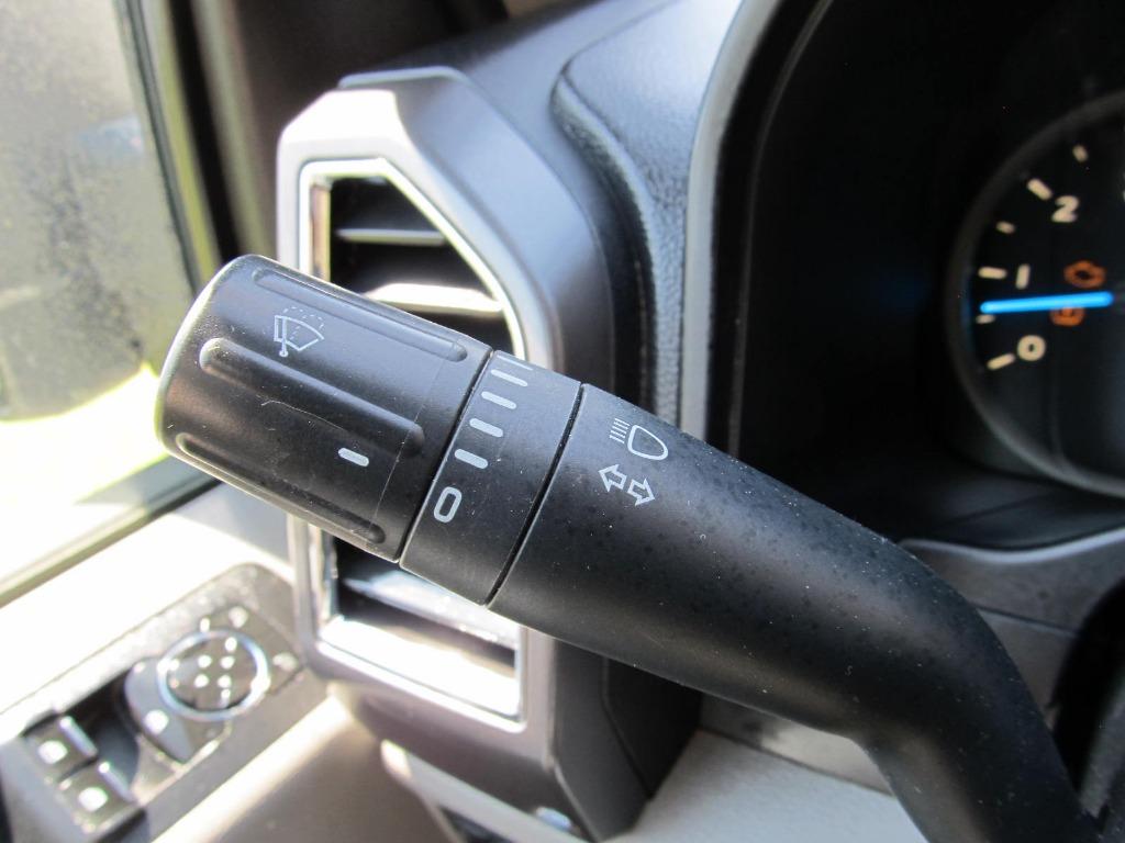 2016 Ford F150 XLT photo
