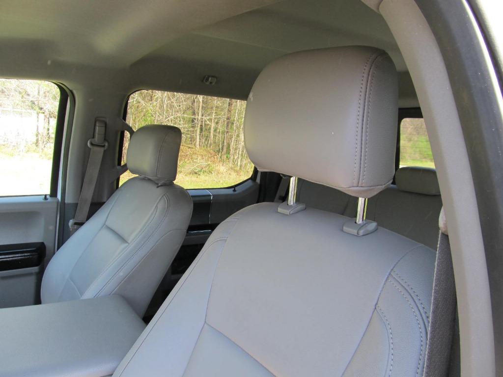 2016 Ford F150 XLT photo