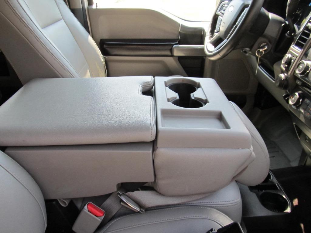 2016 Ford F150 XLT photo