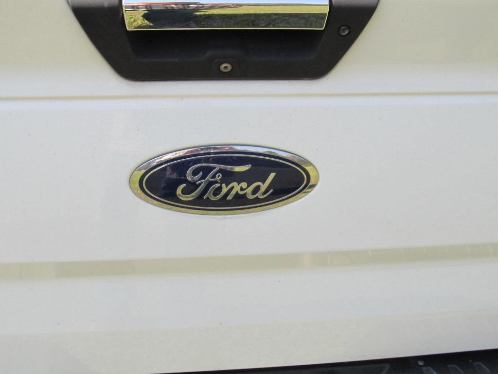 2016 Ford F150 XLT photo