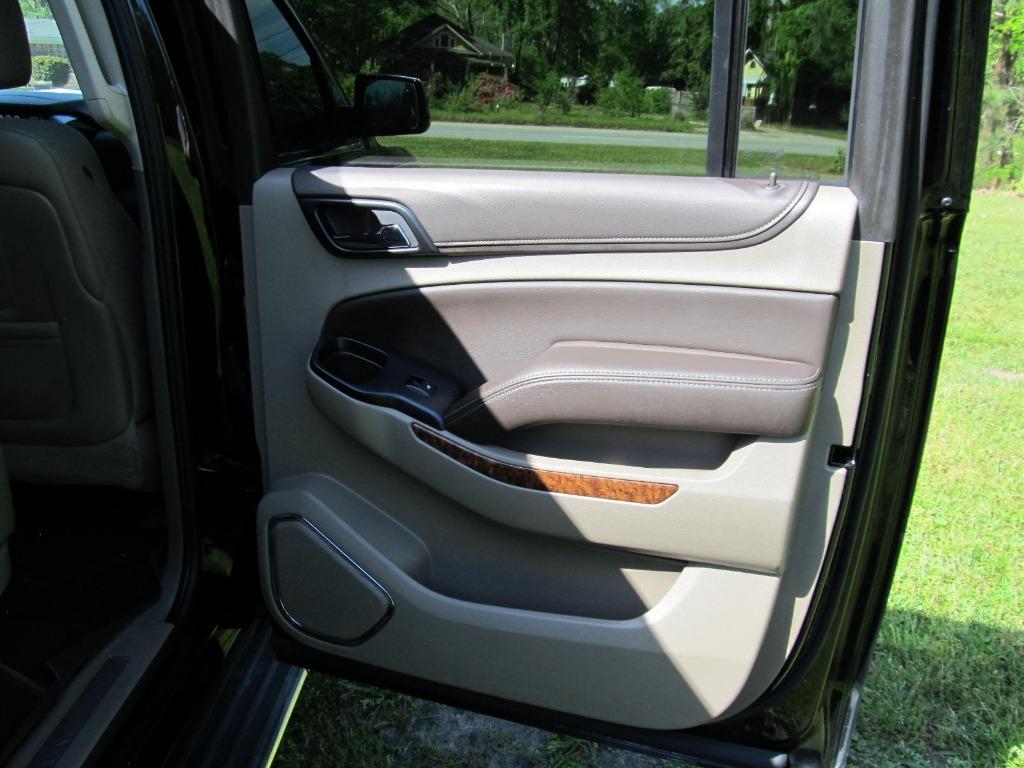 2015 Chevrolet Suburban LTZ 1500 photo