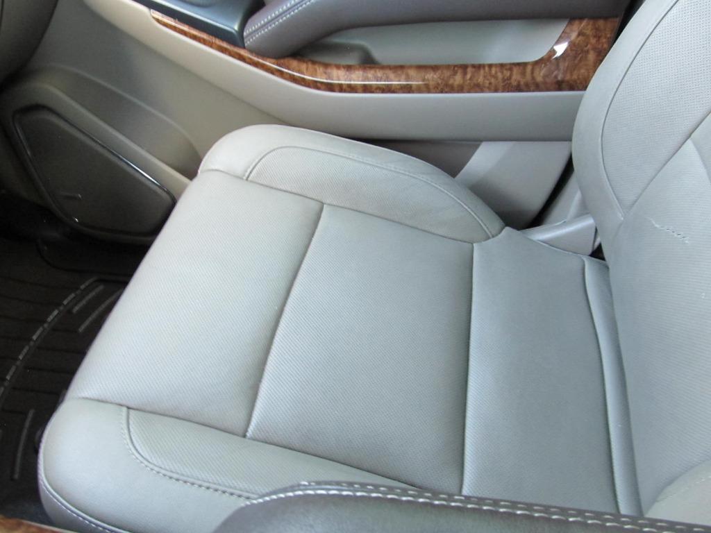 2015 Chevrolet Suburban LTZ 1500 photo