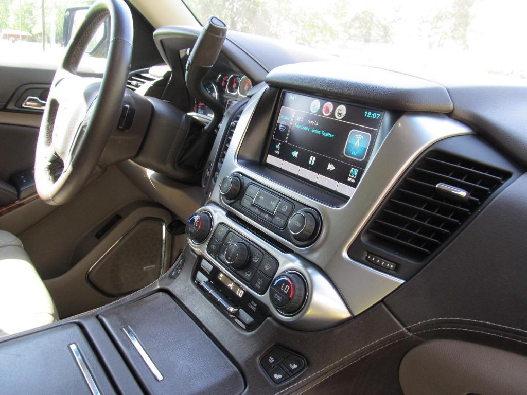 2015 Chevrolet Suburban LTZ 1500 photo