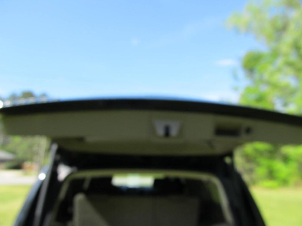 2015 Chevrolet Suburban LTZ 1500 photo