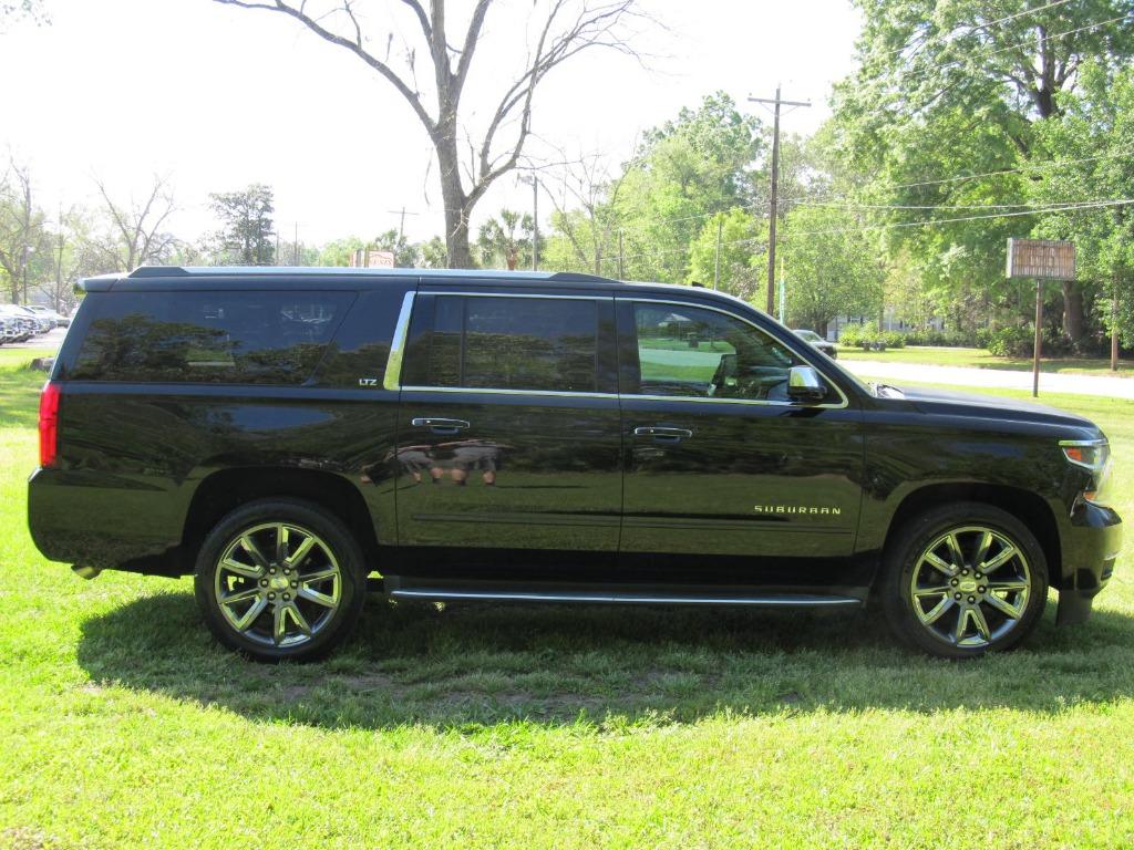 2015 Chevrolet Suburban LTZ 1500 photo