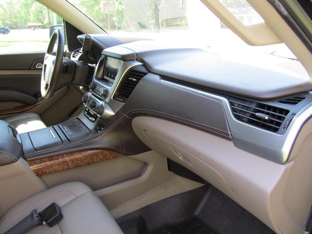 2015 Chevrolet Suburban LTZ 1500 photo