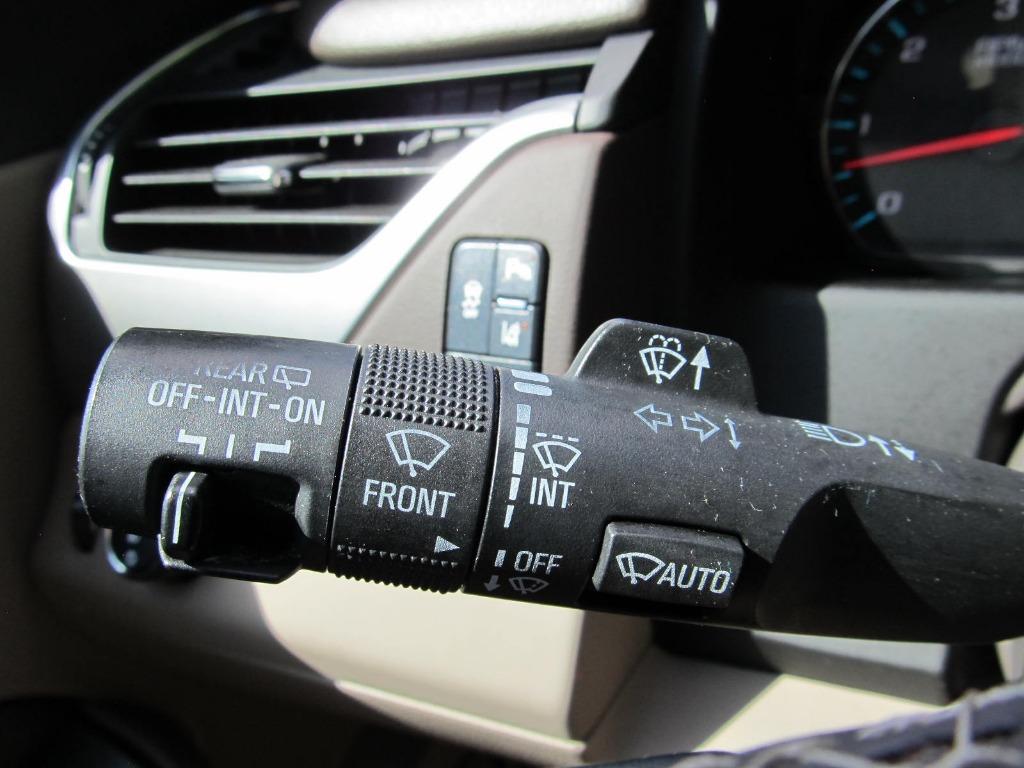 2015 Chevrolet Suburban LTZ 1500 photo
