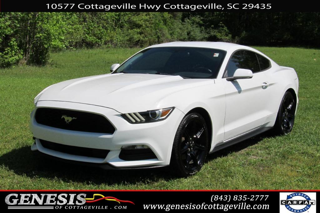 2017 Ford Mustang photo