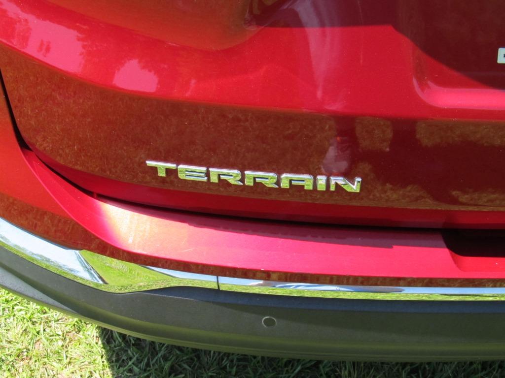 2020 GMC Terrain SLT photo