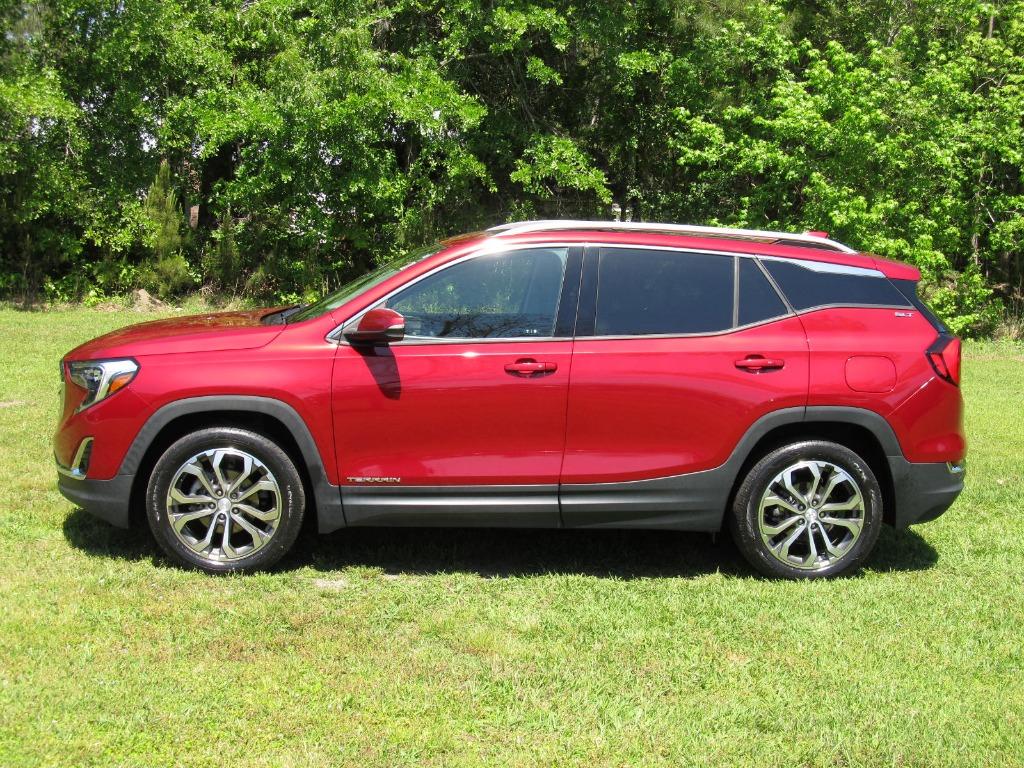 2020 GMC Terrain SLT photo