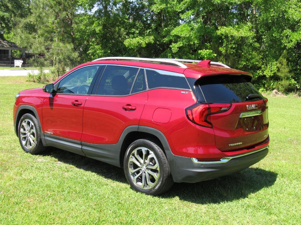 2020 GMC Terrain SLT photo