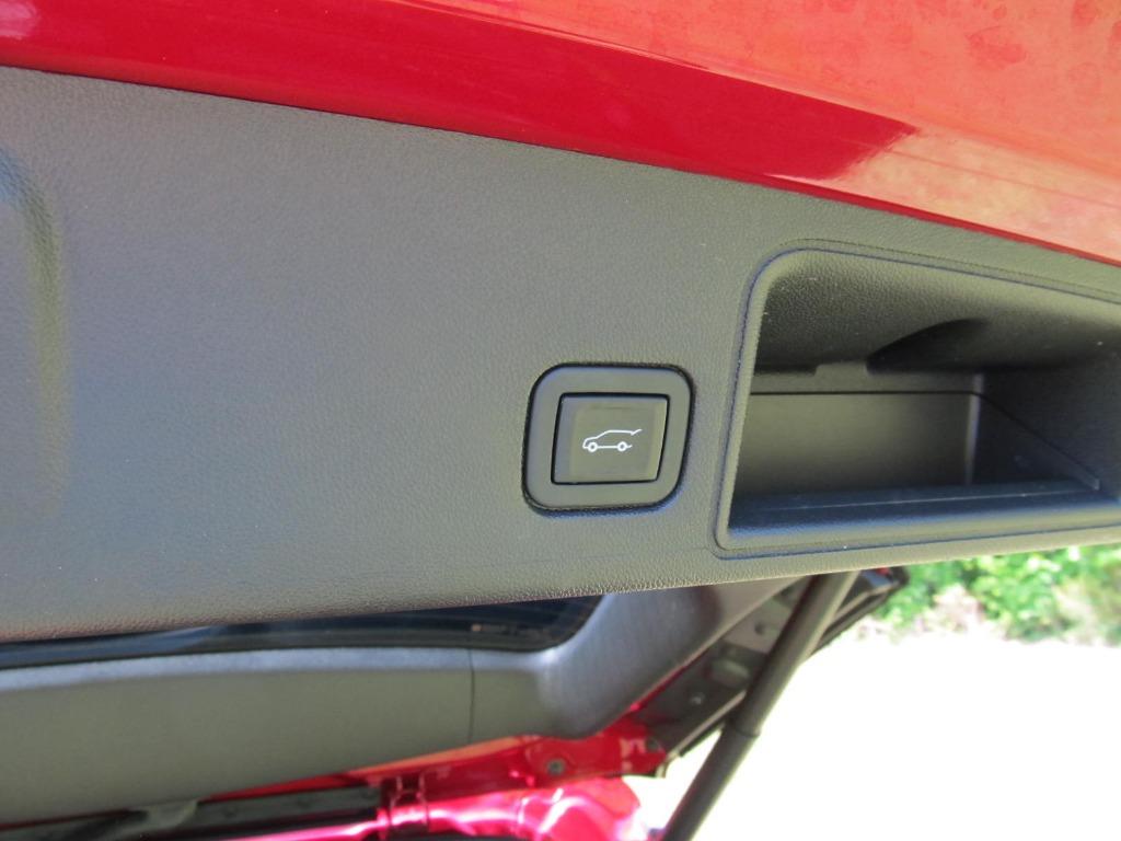 2020 GMC Terrain SLT photo