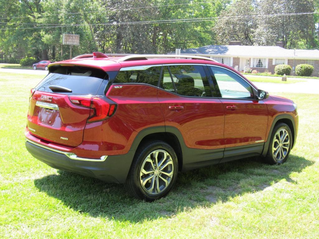 2020 GMC Terrain SLT photo