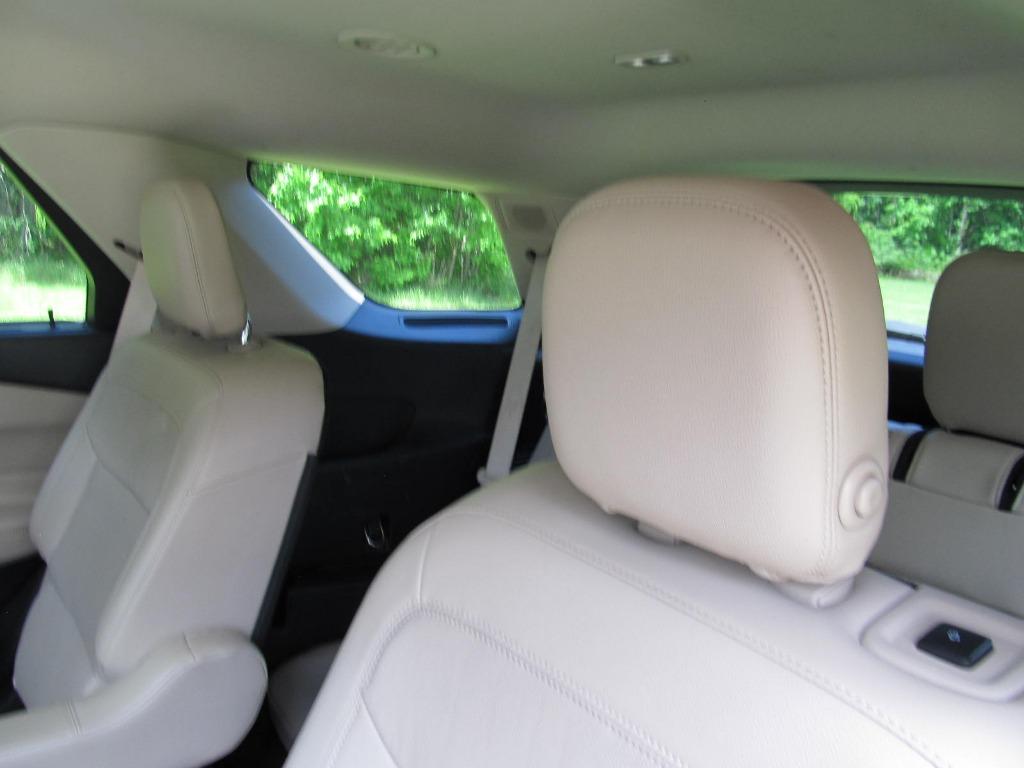 2020 Ford Explorer Limited photo