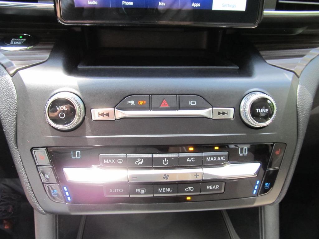 2020 Ford Explorer Limited photo