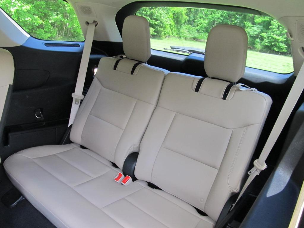 2020 Ford Explorer Limited photo