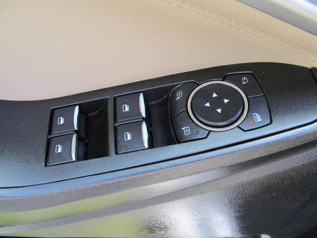 2020 Ford Explorer Limited photo