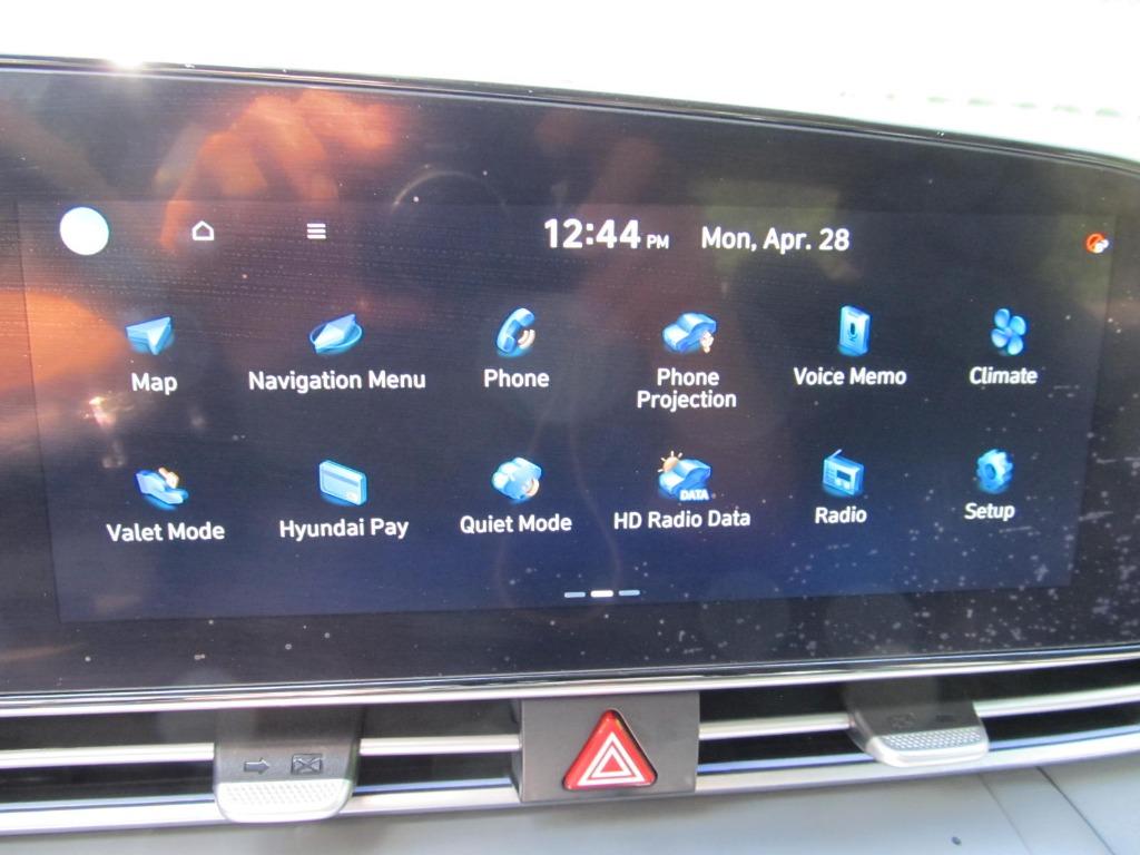 2024 Hyundai Elantra SEL photo 47