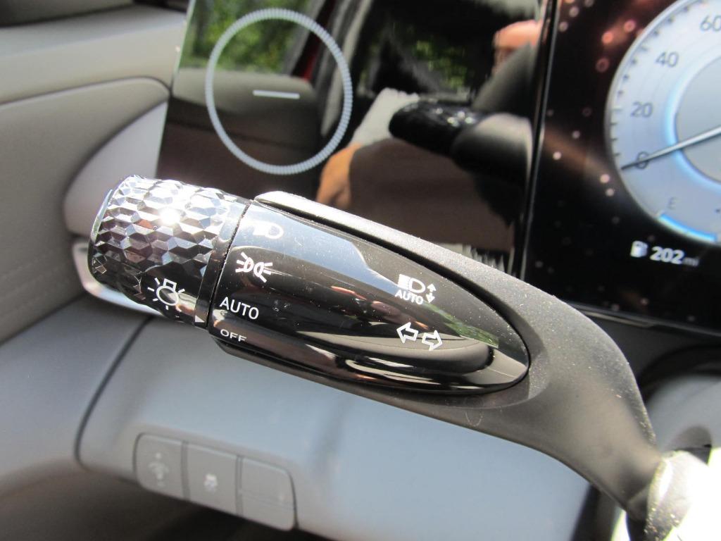 2024 Hyundai Elantra SEL photo 41