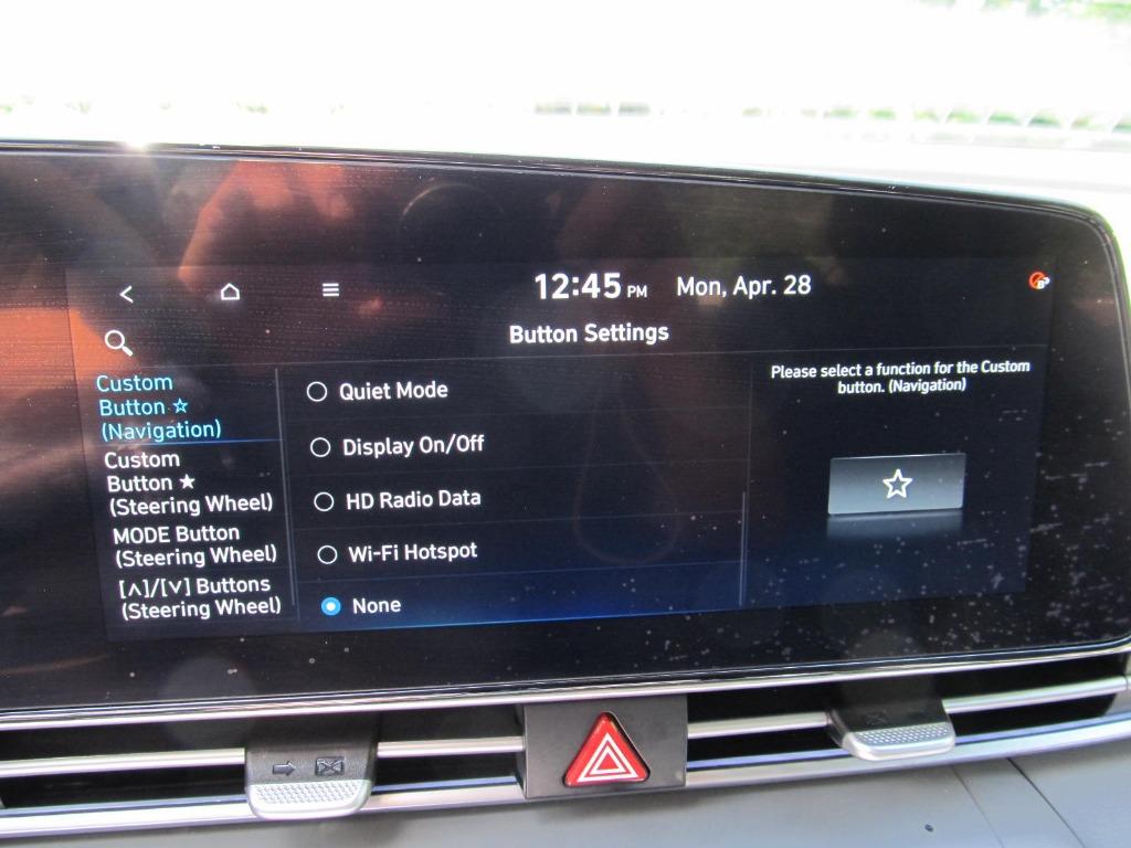 2024 Hyundai Elantra SEL photo 49