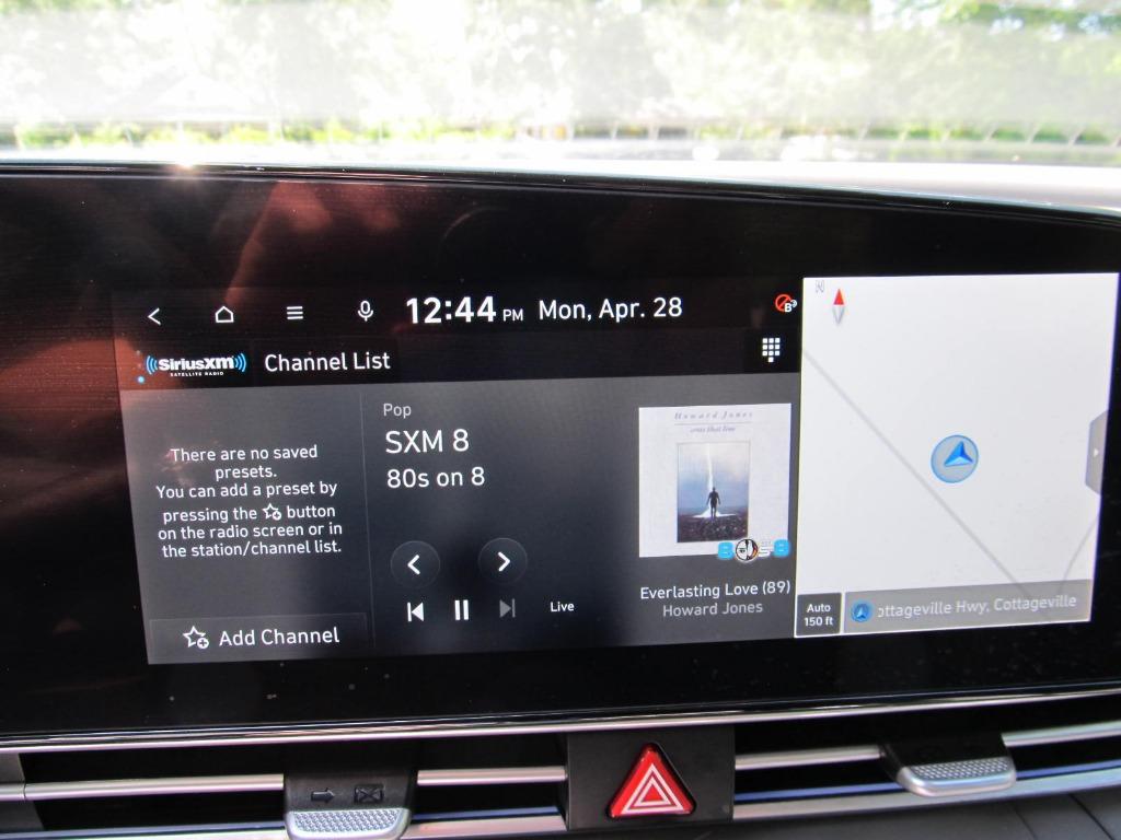 2024 Hyundai Elantra SEL photo 45