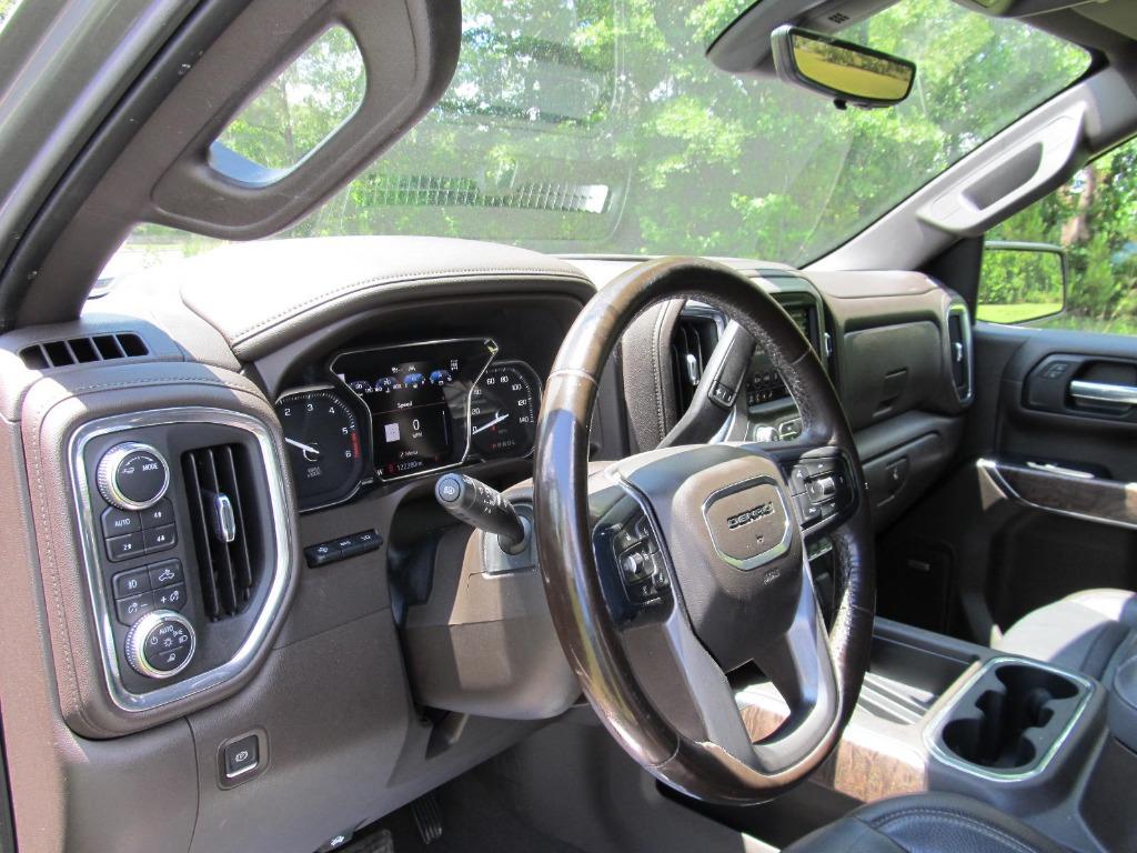 2021 GMC Sierra 1500 Denali photo