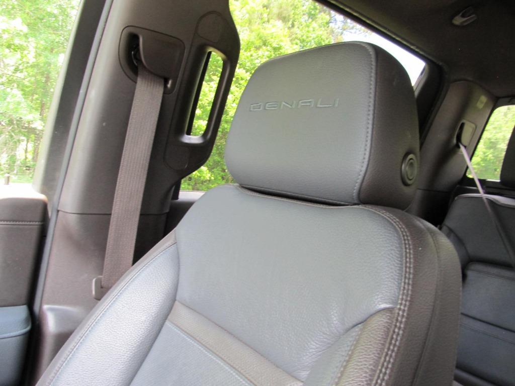 2021 GMC Sierra 1500 Denali photo