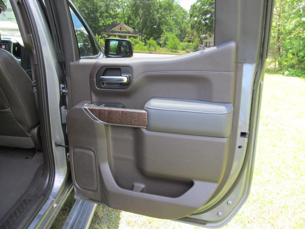 2021 GMC Sierra 1500 Denali photo
