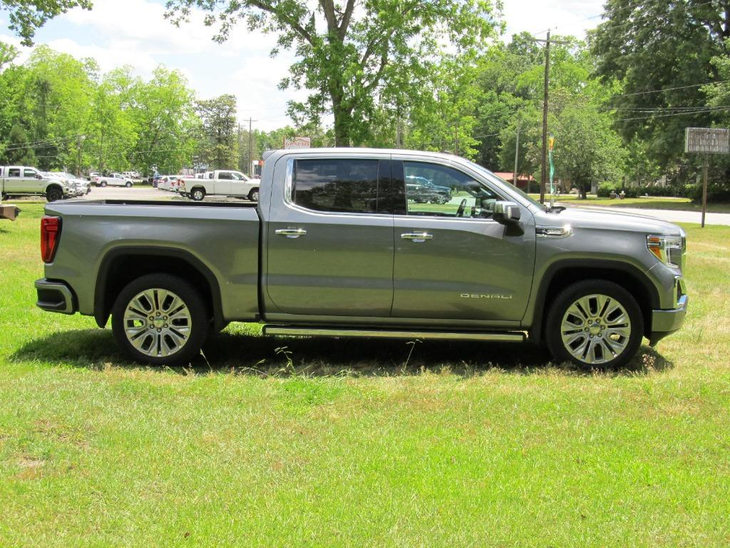 2021 GMC Sierra 1500 Denali photo